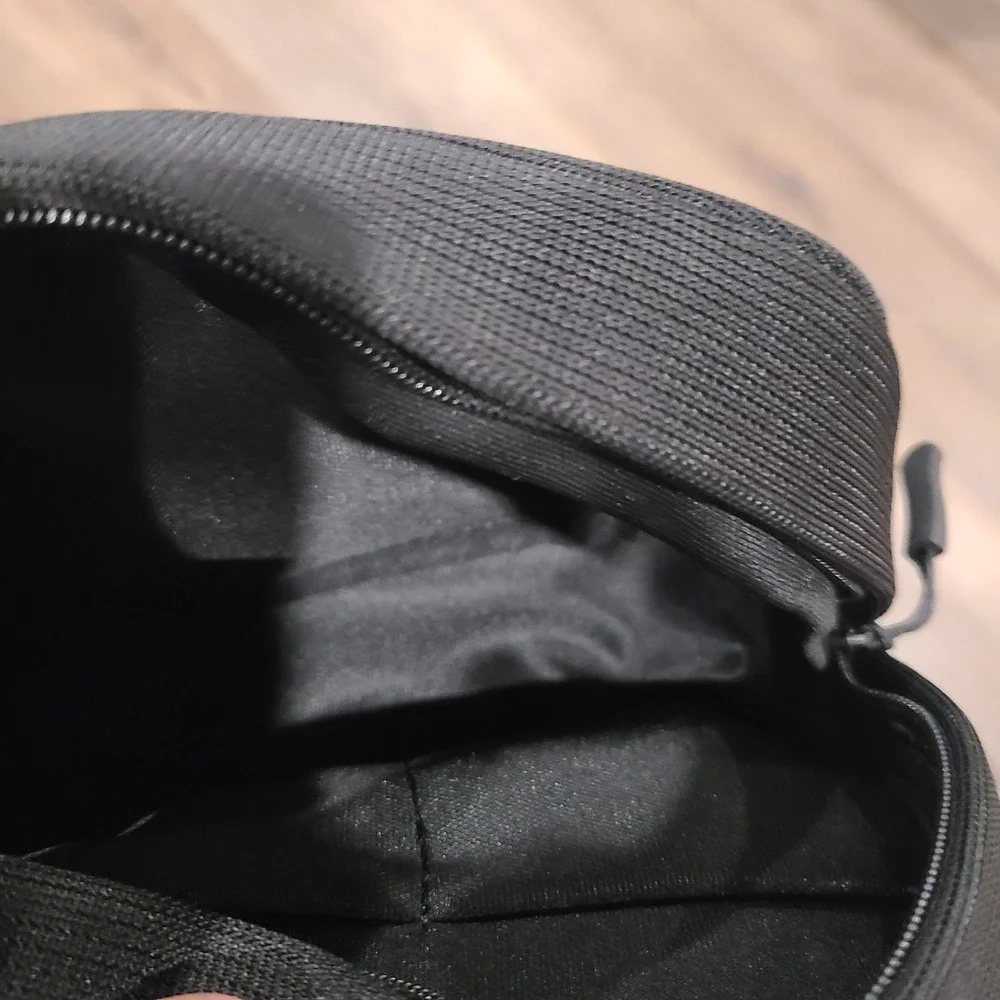 Beats by Dr Dre Headphones Zip Carrying Soft Bag Pouch Zipper‎ Case Black
